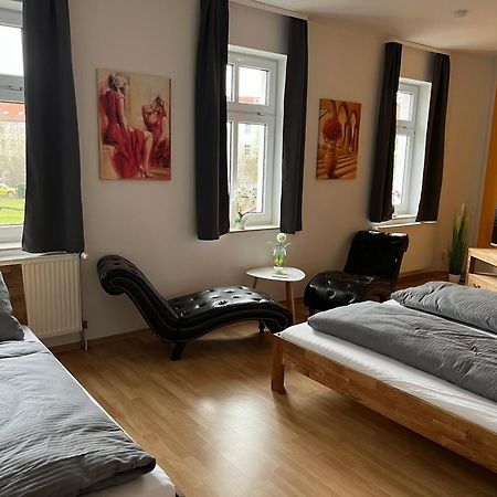 Fewo "Franzi" 5 Personen, Zentrale Lage, Parkplatz Dessau-Rosslau Exterior foto