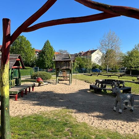 Fewo "Franzi" 5 Personen, Zentrale Lage, Parkplatz Dessau-Rosslau Exterior foto