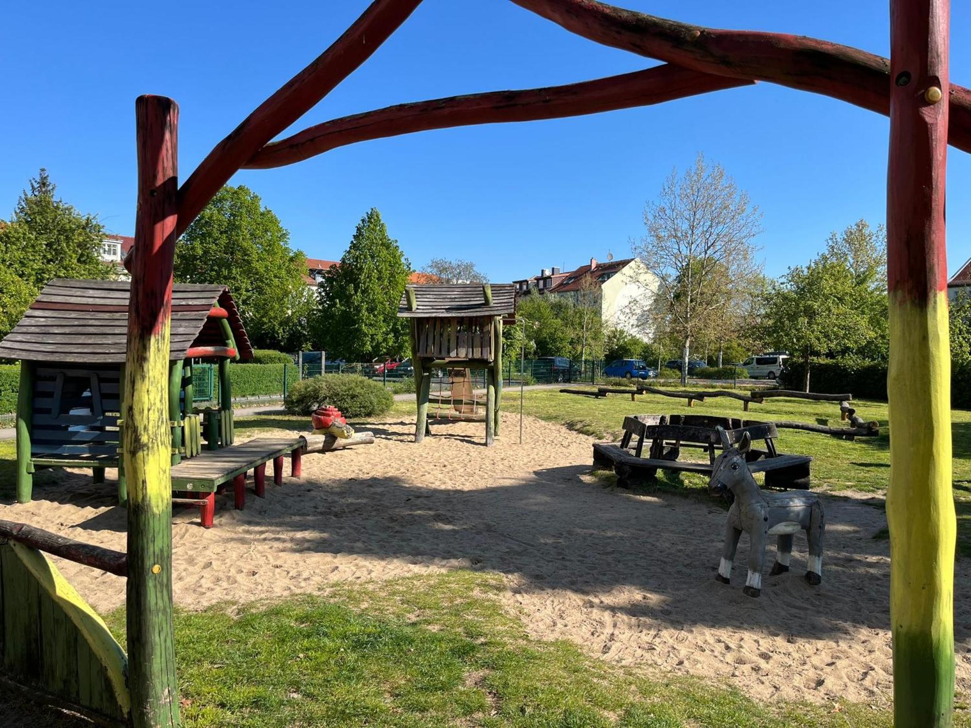 Fewo "Franzi" 5 Personen, Zentrale Lage, Parkplatz Dessau-Rosslau Exterior foto